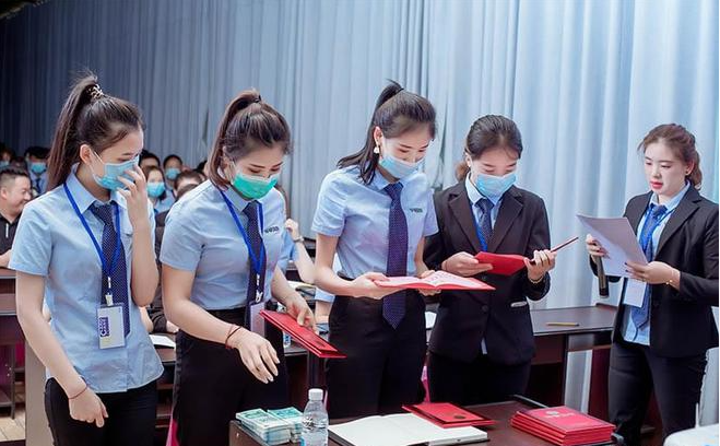 QQ浏览器截图20241013215912.png